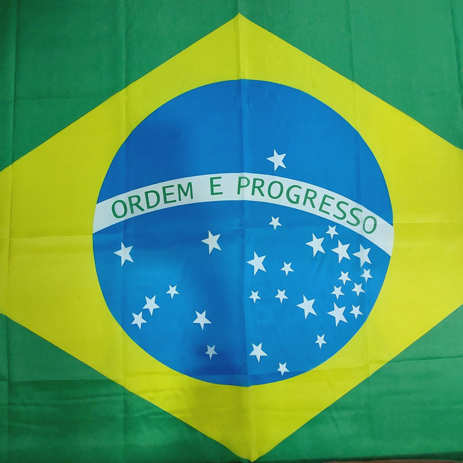 Marilinhas Tecidos – Tricoline 100% algodão – bandeira do Brasil e